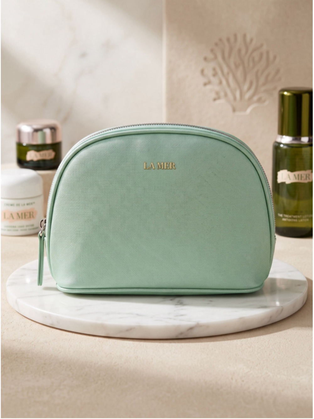 NEW La Mer Green Cosmetic Makeup Travel Bag Zipper Pouch Toiletry Case